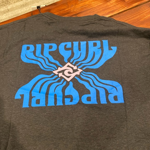 RipCurl relaxed fit Tee - Picture 3 of 4